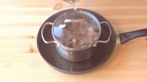 Ароматная курочка в собственном соку.  Очень "ленивый" рецепт: птица готовится сама