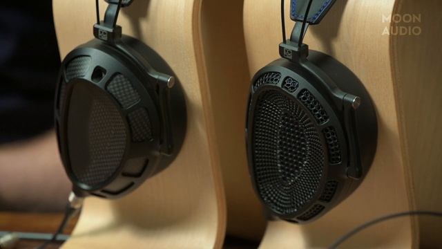 Astell&Kern KANN Ultra Music Player Review & Comparison | Moon Audio смотреть онлайн