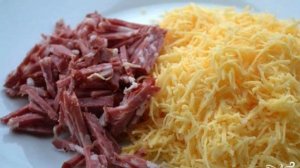 Заливной пирог с колбасой и сыром