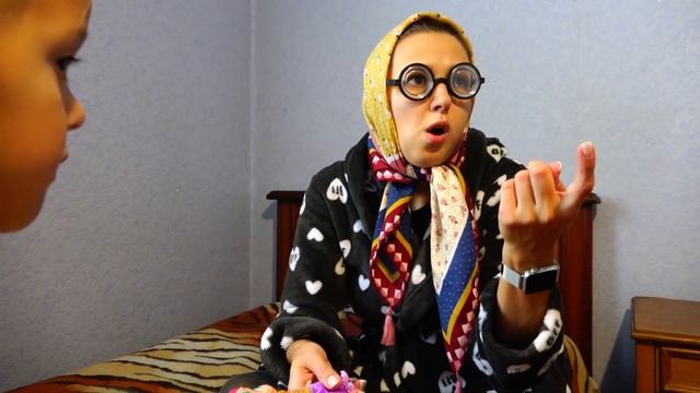 СЕМЬЯ по ОБМЕНУ! Амелька и Звездочка поменялись домами! Где лучше: дома или в гостях?