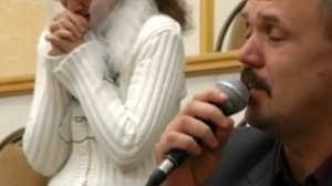 Усталое сердце бредёт по дороге / Зов любви