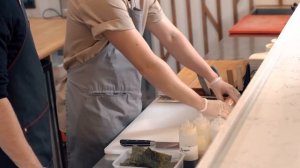 Как приготовить роллы филадельфия дома. Рецепт от шеф повара ресторана японской кухни