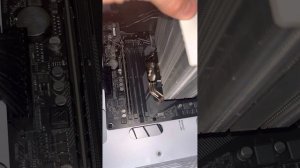 Как снять кулер с процессора AMD Ryzen не повредив его