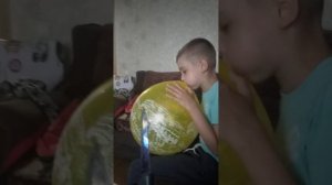 шар лопнул на2:12