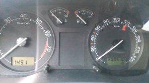 Уровень газа в штатную приборную панель Skoda Octavia Tour