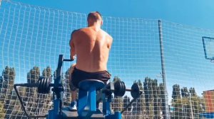 Тренировка на уличных тренажёрах #БИЦЕПС #СПИНА