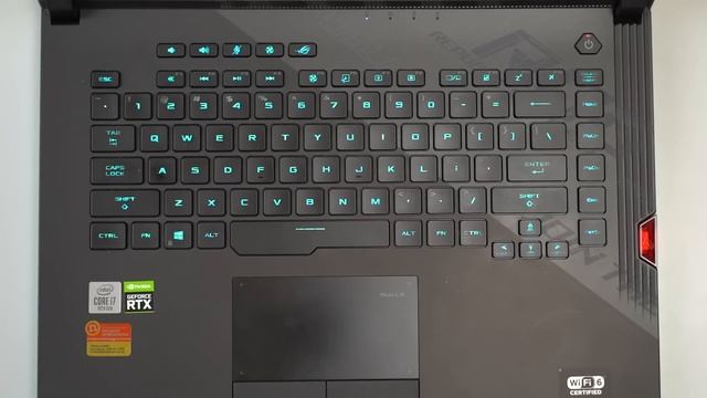 Asus ROG Strix Scar 15 Review: Lighting Extravaganza! смотреть онлайн