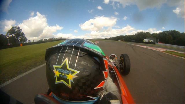 Oulton Park in a Lotus 22: Horatio Fitz-Simon Pole Lap смотреть онлайн