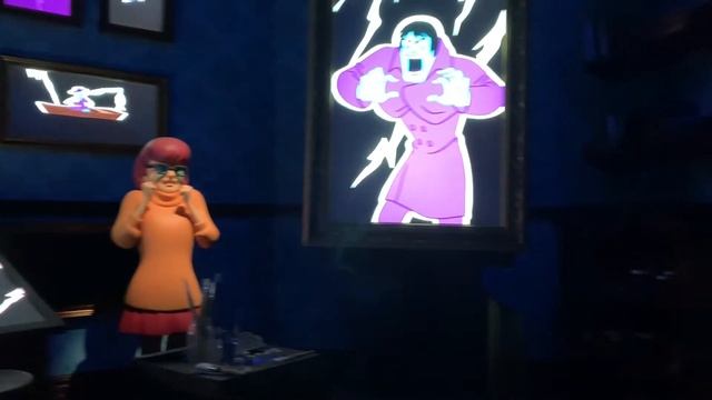 WARNER BROTHERS WORLD ABU DHABI | YAS ISLAND | INDOOR THEME PARK | OUR ADVENTURE BEFORE PANDEMIC смотреть онлайн