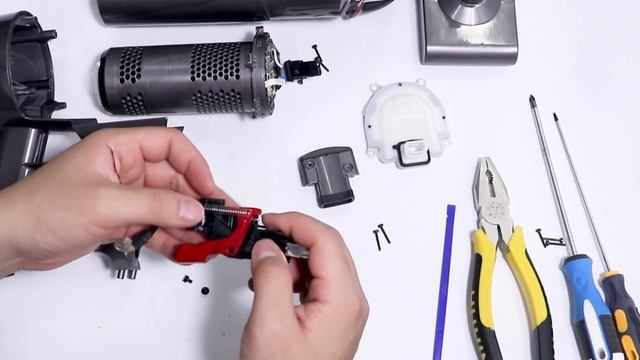 DYSON V11 vacuum cleaner handle replacement accessories disassembly video смотреть онлайн