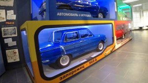 Выезжаю из Екатеринбурга, смотрю ретромобили. Дальняк на Citycoco White Siberia 2wd