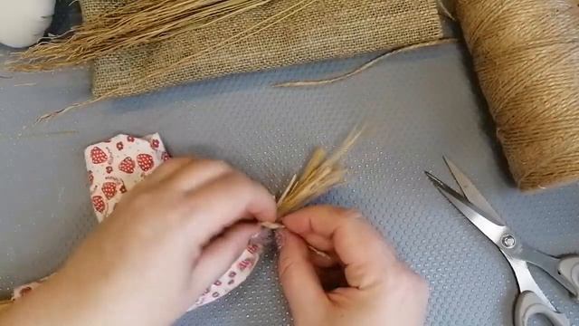 Поделка в школу своими руками Кукла - сувенир без шитья