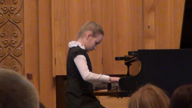 Рок- н- ролл, играет Волкова Кристина смотреть онлайн