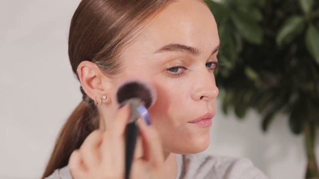 Dolce Vita - Super Glow No Make-up Make-up смотреть онлайн