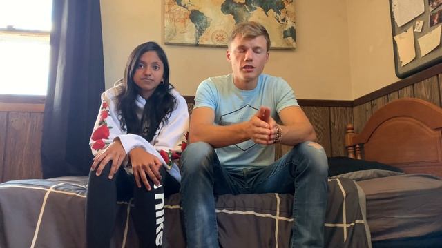 How We React to Question Generator - Questionnaire 2 смотреть онлайн