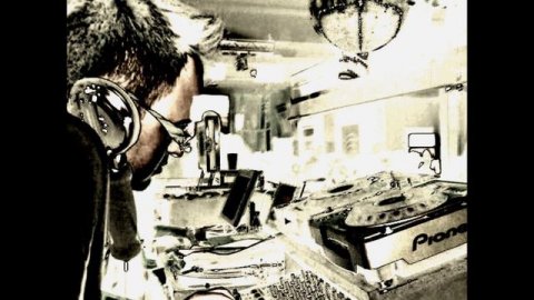 SimonPagliari@DjSet@EGòBAR@CARNIVALPARTY26/02/2006