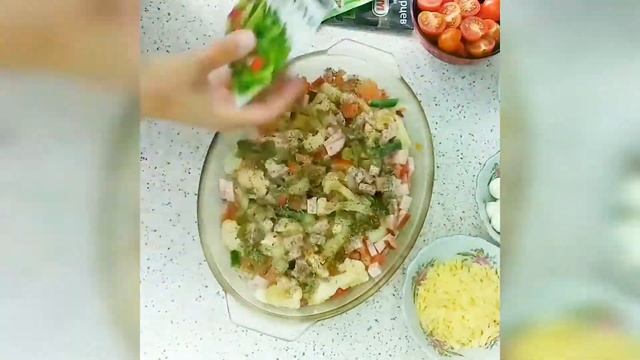 ?Овощная запеканка с ветчиной и сыром ?