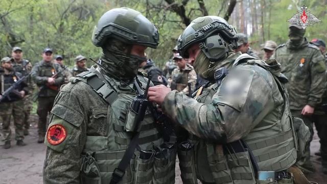 Награждение военнослужащих штурмового подразделения ЦВО