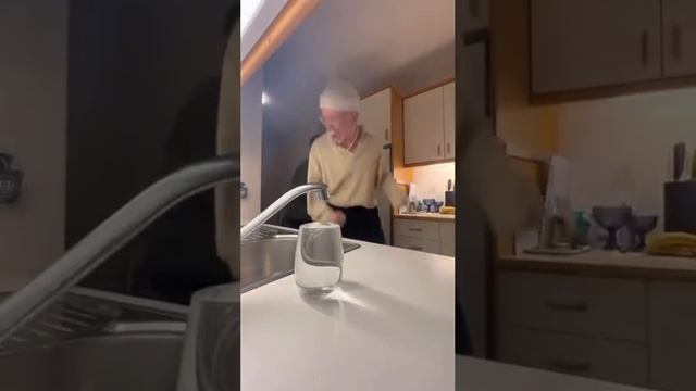 Как развлечь гостей)