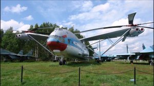 МИ-12 (B-12), самый тяжёлый и грузоподъёмный вертолёт в мире.