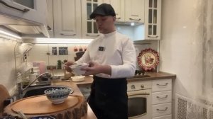 Я просто смешал соевый соус с нори и получилась ЧЁРНАЯ ИКРА!