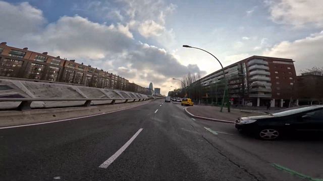 barcelona street view// Ronda de Dalt-Gran Via de les Corts Catalanes- C. d'Espronceda// 巴塞罗那街景 U32 смотреть онлайн