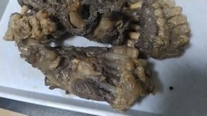 Лапы медведя копчёные, таежный деликатес и Черноморский напиток