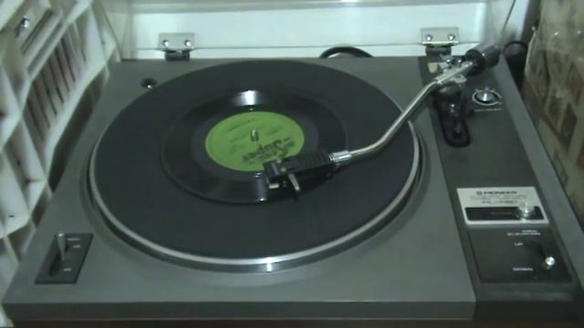 Nicolas D'alessandro - Nueva Chicago corazon (1972 tango) смотреть онлайн