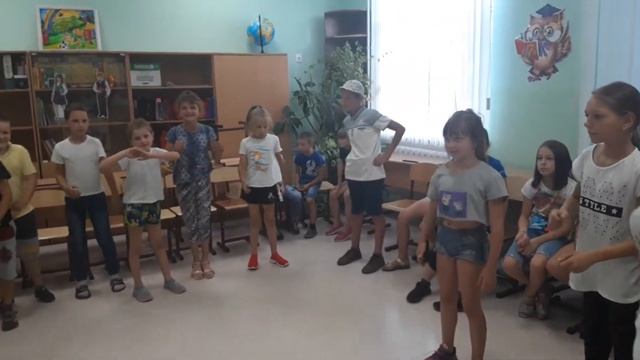 Игра-танец "Танцуем частями тела"