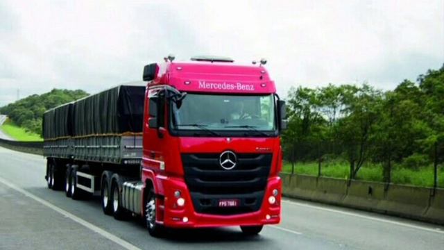 ACTROS 2653 & ACTROS 2651 DUELO DE MERCEDES смотреть онлайн