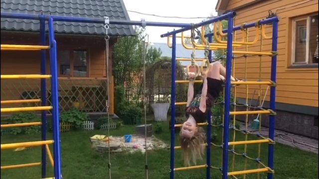 Безопасность на детской площадке