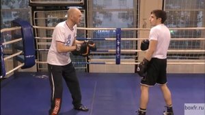 Бокс  встречные удары на отходе English subs