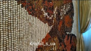 Пано из деревянных бусин