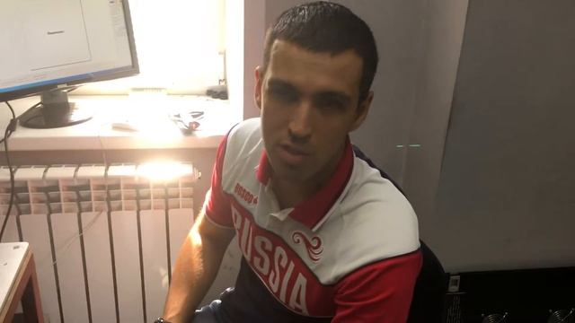 Лазерная гравировка. Обзор разделочного топорика из дамасской стали. смотреть онлайн