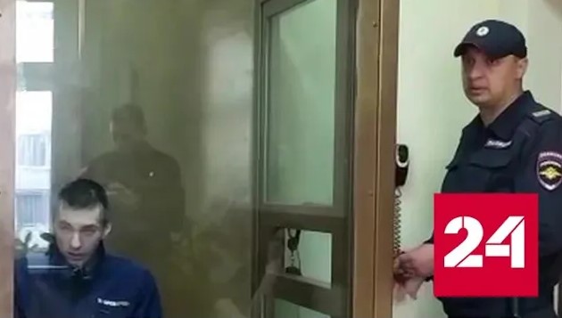 Порезавшего сотрудника ФСИН москвича взяли под стражу - Россия 24