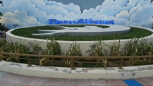 Motiongate Theme Park Dubai Reopens 2020!! смотреть онлайн