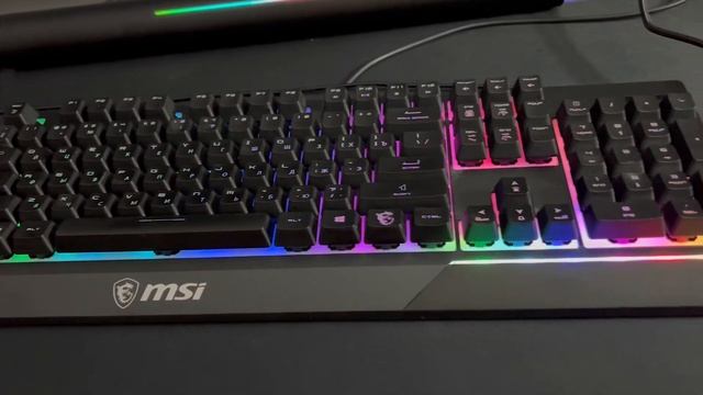 Отзыв о клавиатуре MSI Vigor GK30 спустя 10 месяцев. Что будет если намочить клавиатуру смотреть онлайн
