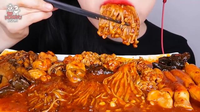 СОЖРАЛА! Куриное ассорти из грибов Мара рецепт включен с соусом Мара смотреть онлайн