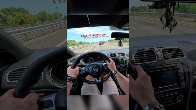 Перестроился НЕ ПОСМОТРЕВ в ЗЕРКАЛА.