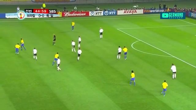 O MUNDO FICOU CHOCADO AO VER RONALDO E RONALDINHO NA FINAL DA COPA DO MUNDO 2002 | Brazil X Germany смотреть онлайн