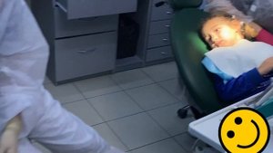 СТОМАТОЛОГ не страшно! Какую пломбу выбрать, розовую или кислотный цвет?!