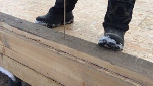 Как выглядят 2,8 метра до потолка. Продолжаем сборку дома из СИП панелей