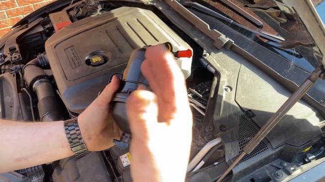 Jaguar Xe 2.0D Major Service смотреть онлайн