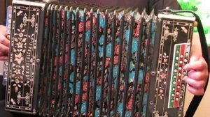 А я в ответ на твой обман - гармонь