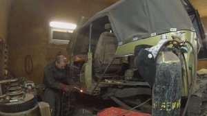 УАЗ на Ободрышах. Кузовной ремонт.
