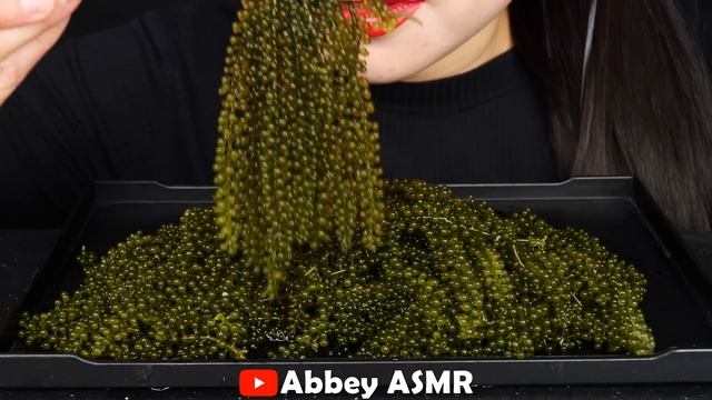 ASMR SEA GRAPES *SATISFYING CRUNCHY EATING SOUNDS, BIRD GLASS DRINKING SOUNDS 신기한 물 먹방 Abbey ASMR смотреть онлайн