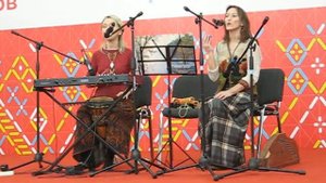 Russian Folk Song. Ветер в ивах - У нас во лугу лужочку