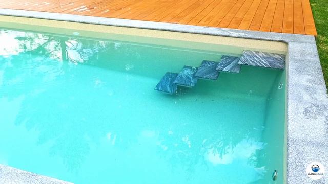Гибридный композитный бассейн Poolsar, серия Zen 600 (6,0 х 3,0 м.), from the first person.