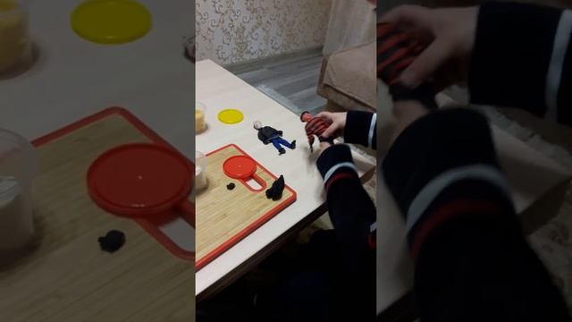 Лепка Джейсона Вурхиза и Фрэди Крюгера смотреть онлайн