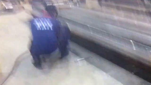 Андрюха разрезает болты смотреть онлайн